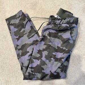 Lululemon Keep Moving High Rise 7/8 Camo Pant